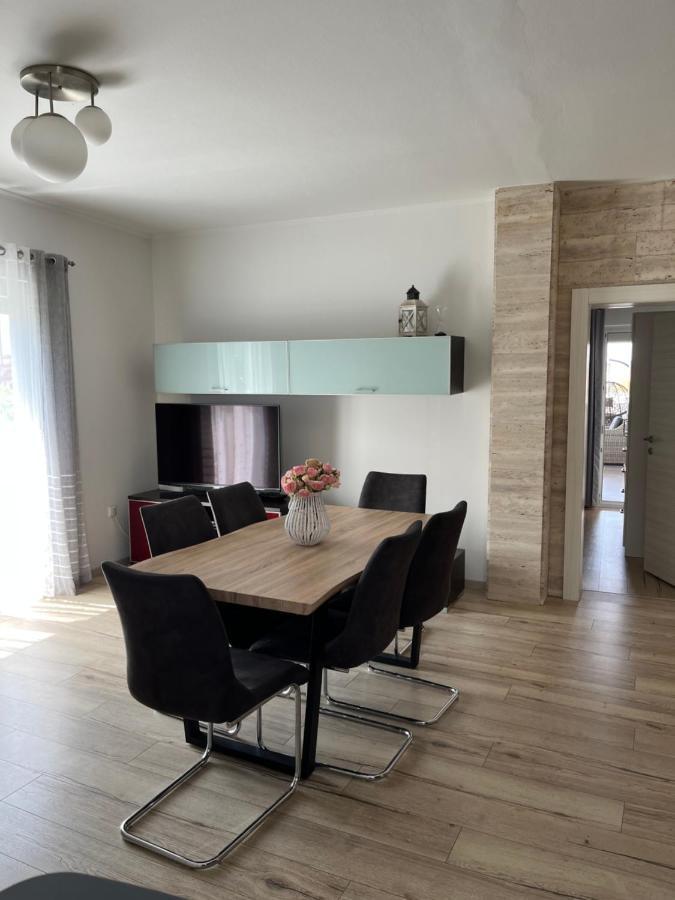 Apartment Leona & Doris Бибинє Екстер'єр фото