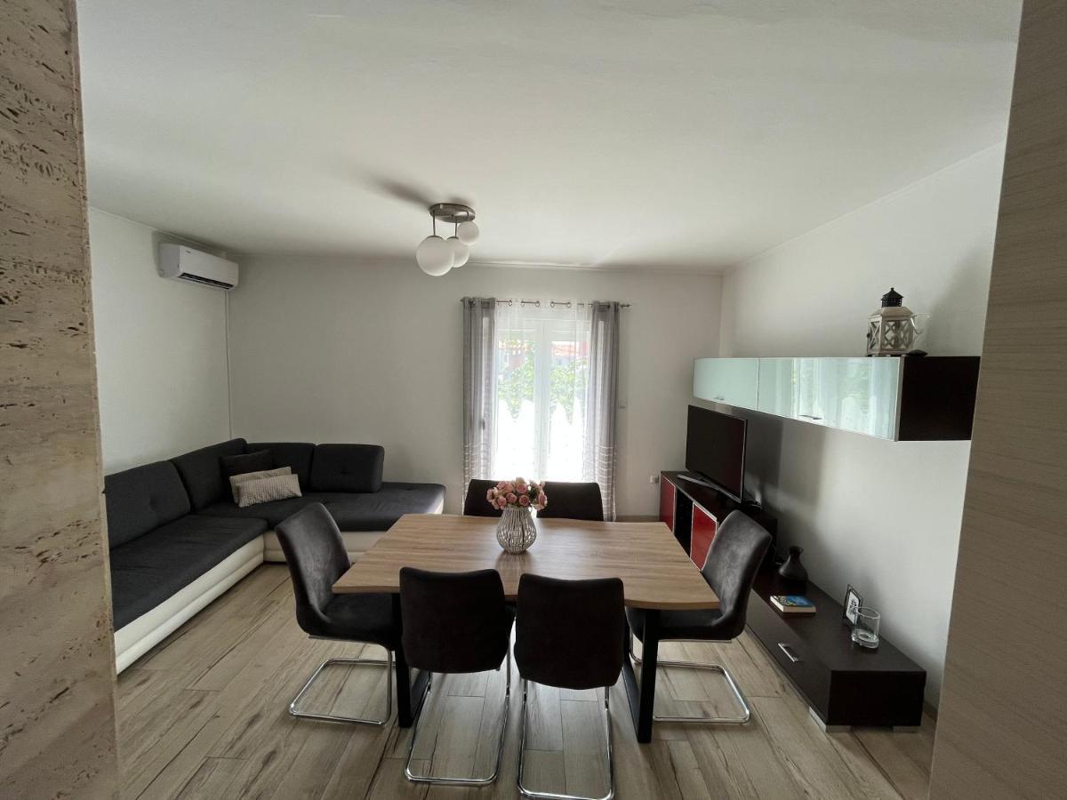 Apartment Leona & Doris Бибинє Екстер'єр фото