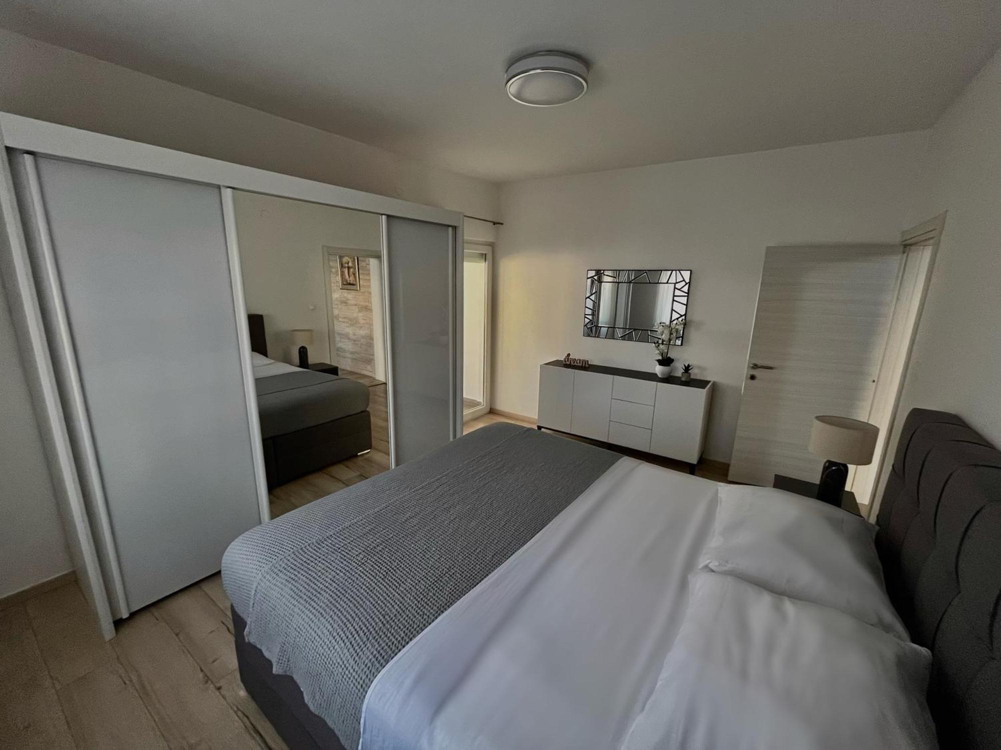 Apartment Leona & Doris Бибинє Екстер'єр фото